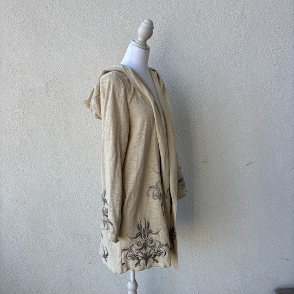 Paparazzi Cream Hooded Cardigan with Floral Embroidery Size XL - Picture 7 of 10